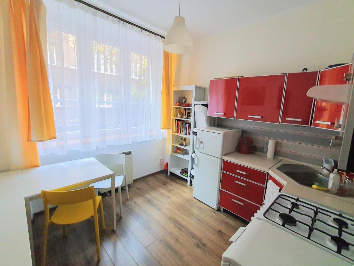 Basic, Quiet Apartment Close To Main Square Krakov Exteriér fotografie